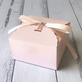 Mint or Pink Colour Scallop Favor Boxes - 9x9x5cm