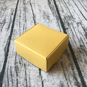 Square Pearly Gold Wedding Favor Boxes